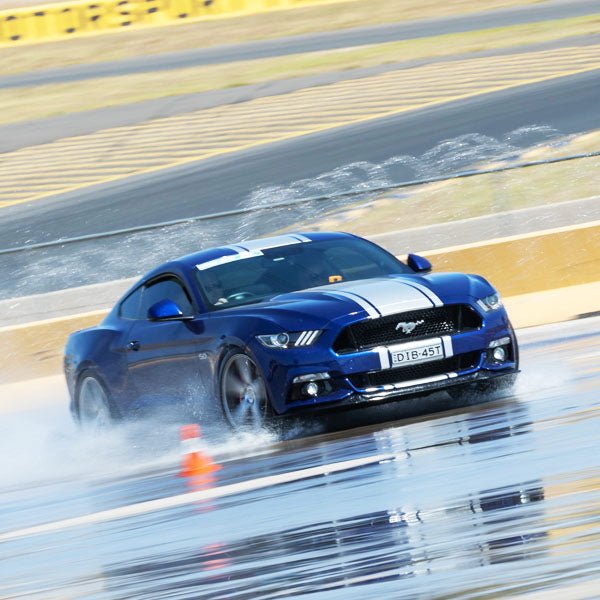 Skidpan Sliding - Sydney Motorsport Park Events and Online Shop